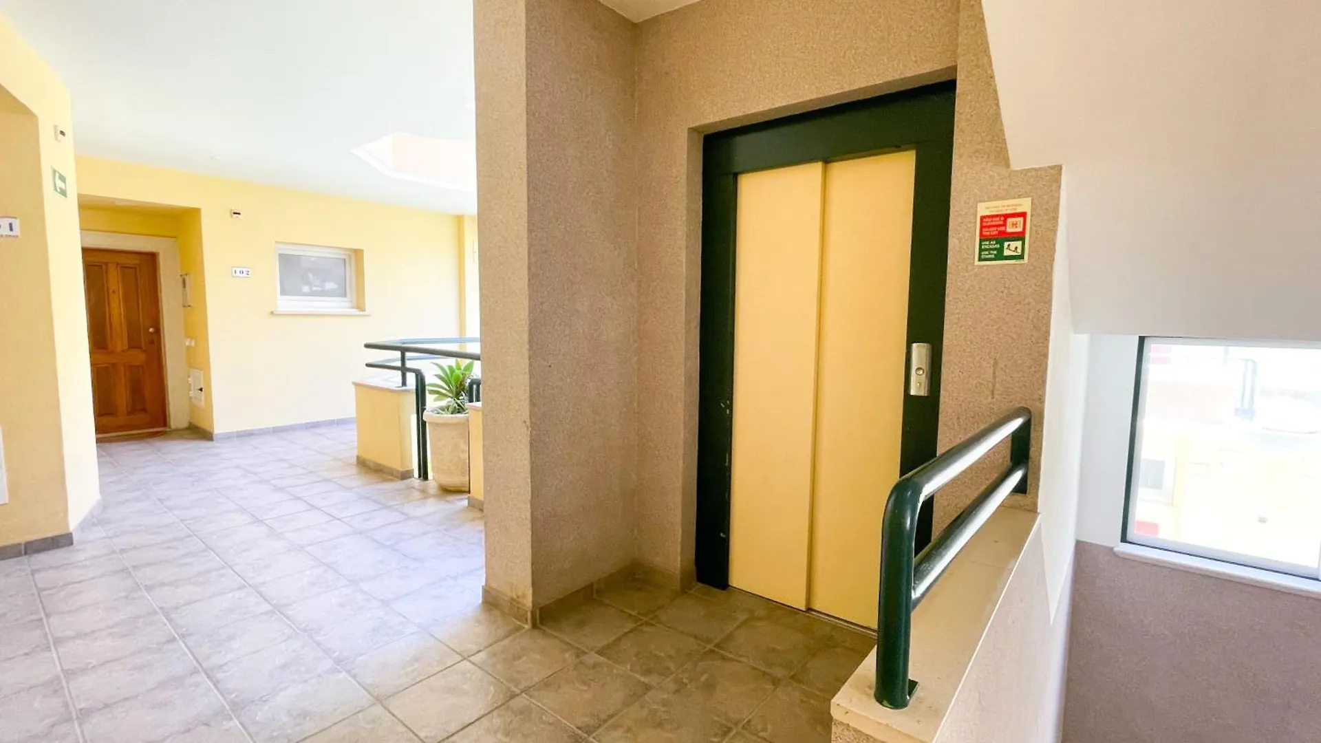 شقة Apartamento T1 110, Praia Do Vau - Terracos Do Vau بورتيماو